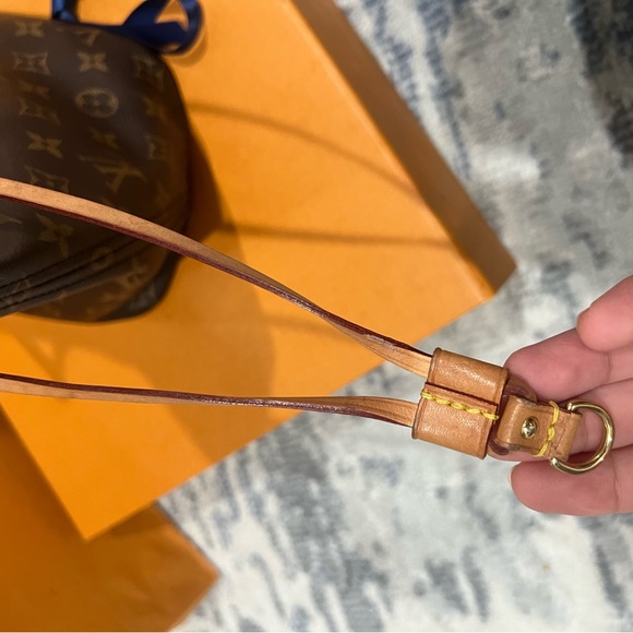 Louis Vuitton MM never full cherry πππ - Picture 7 of 16